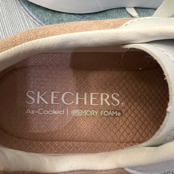Skechers White and Pink Women's Sneakers - Picture 4 of 10